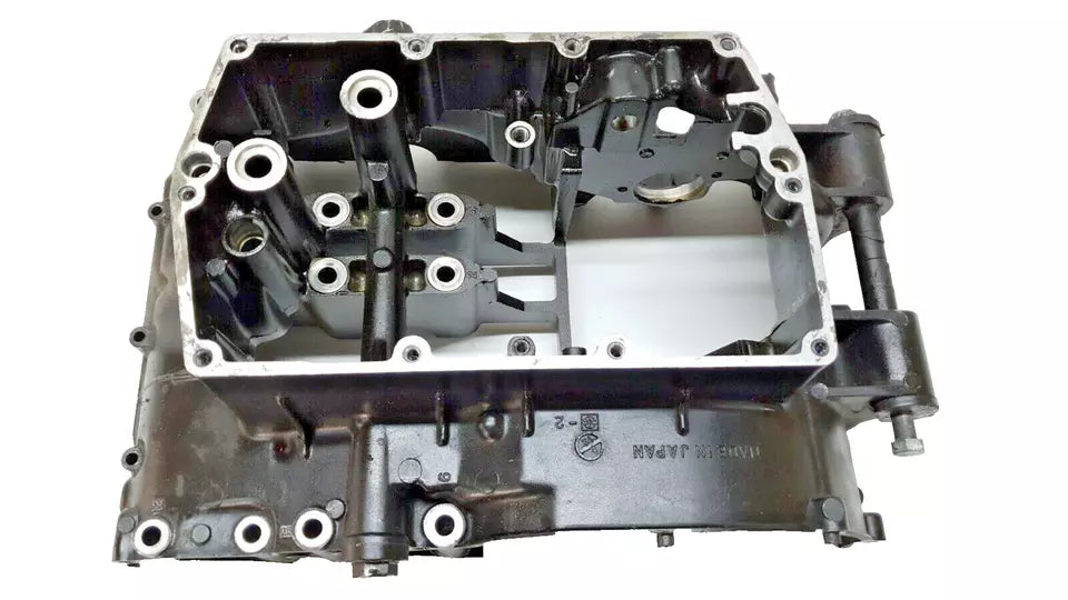 Carter moteur central bas Kawasaki GPZ 500 S 1987-1993 Réf : 14001-5230