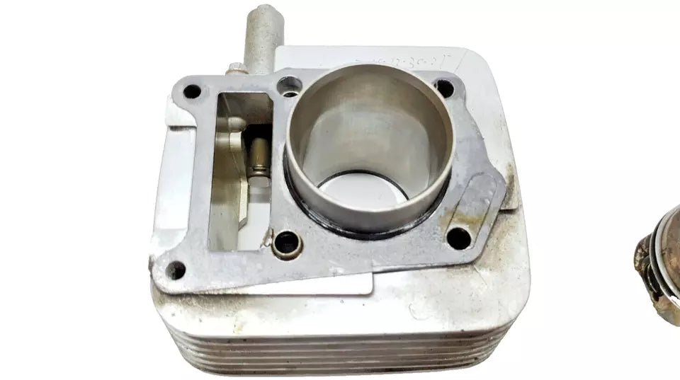 Cylindre 54mm Yamaha YBR 125 2011 Réf : 5VLE13101000
