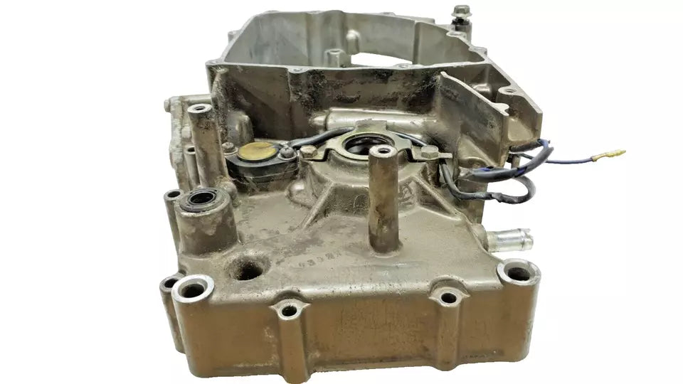 Carter moteur central gauche Hyosung Comet GT 125 2003