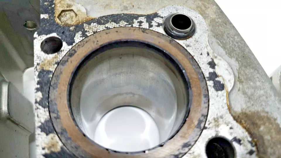 Cylindre & pistons 44mm Honda CM 125 T 1978-1981 Réf : 12100-399-000