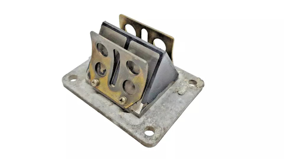 Boite à clapets Yamaha DT125LC 1987 n°4 Réf : 10V-13610-01-00