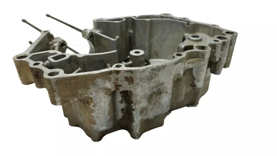 Carter moteur central droit Honda CB125T 1978 Réf : 11100-399-000