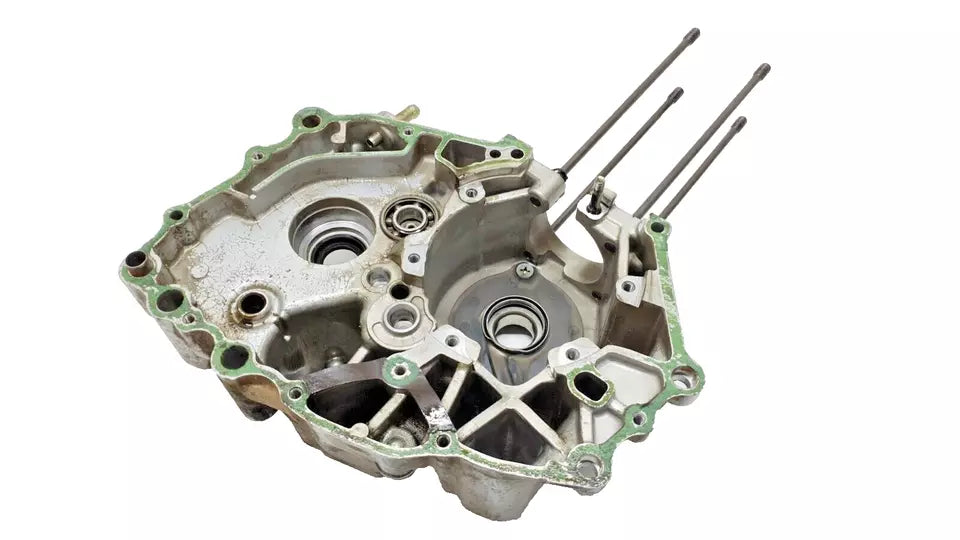 Carter moteur central G Honda CM 125 Custom 1992 Réf : 11200-KC2-770