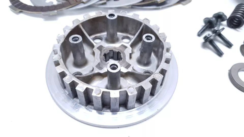 Embrayage Yamaha YBR 125 2005 n°2 Réf : 5VL-E6150-00-00