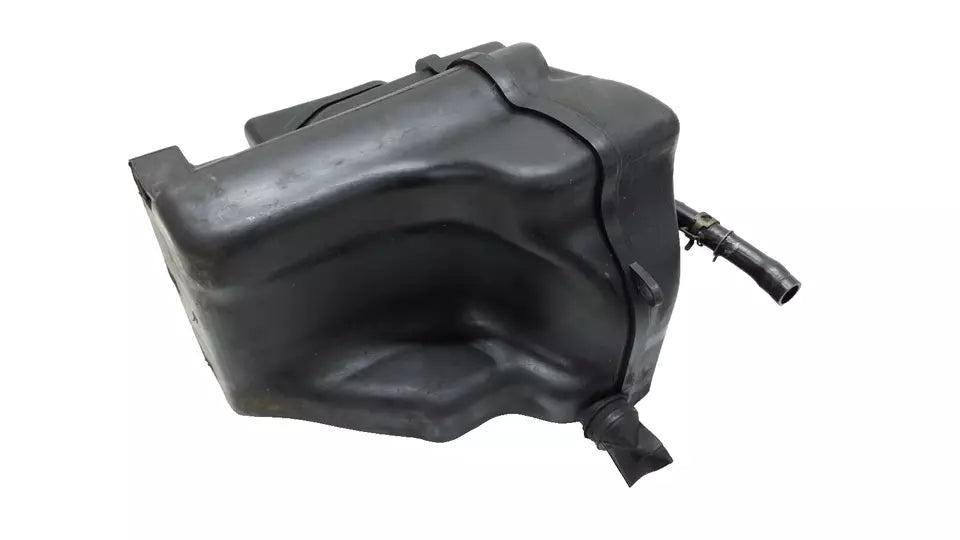 Boite à air Suzuki 600 DR 1989 Réf : 13741-14A00-000