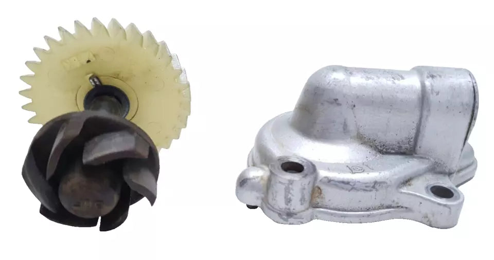 Pompe à eau Yamaha DT125R 1988 n°3 Réf : 10V-12450-00-00