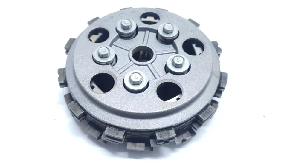 Embrayage incomplet Suzuki GN 125 2001 Réf : 21200-05880-000