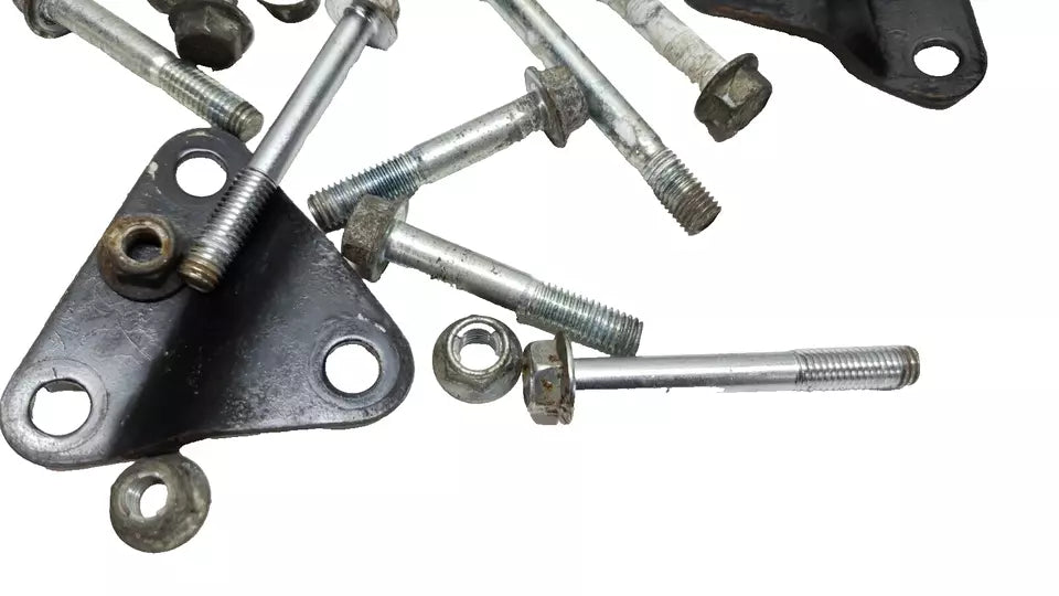 Supports moteur Suzuki TU-X 125 1999-2001 Réf : 41992-05300-000