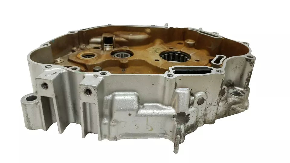 Carter moteur central droit Honda CBF 125 2012 Réf : 11100-KWF-920
