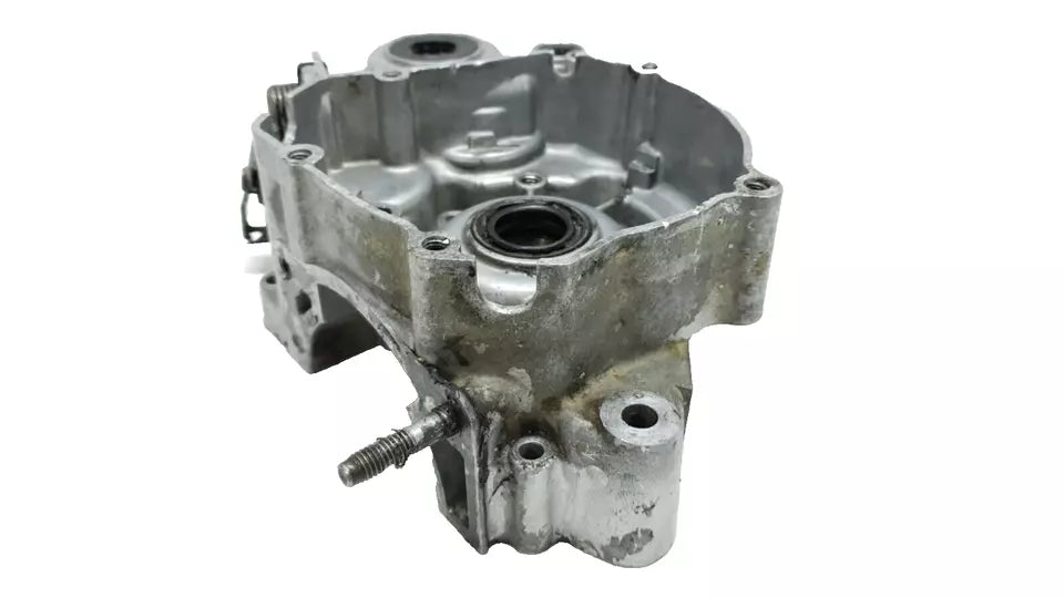 Carter moteur central gauche Yamaha DT125LC 1987 n°10 Réf : 10V-15111-01-00