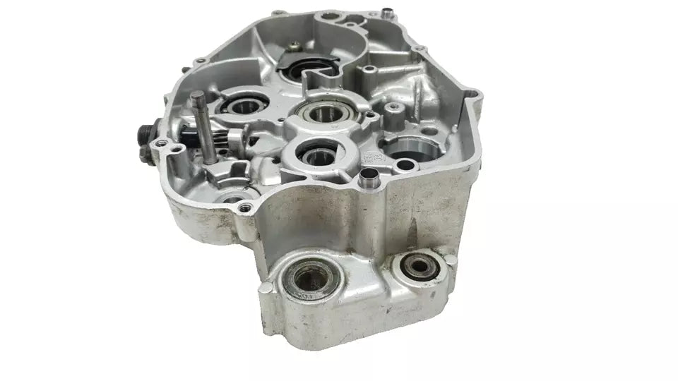 Carter moteur central droit Yamaha DT125R 1999 n°3 Réf : 3BN-15121-04