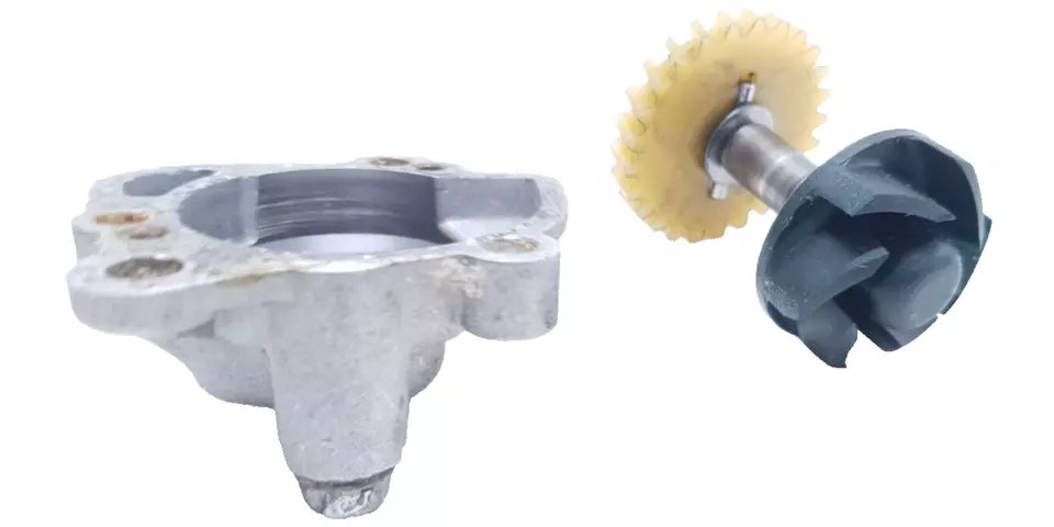 Pompe à eau Yamaha DT125LC 1987 n°18 Réf : 10V-12450-00-00