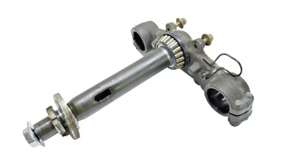 Té de fourche inférieur Yamaha DT125LC 1987 n°5 Réf : 53V-23340-00-90