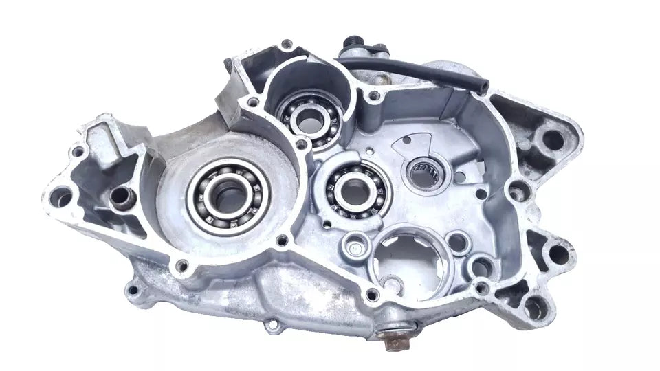 Carter moteur central droit Yamaha DT125LC 1982 n°3