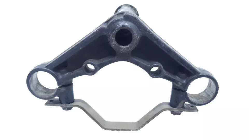 Té de fourche inférieur Honda CM 125 T 1981 Réf : 53200-402-000ZA