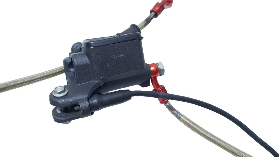 Maître cylindre de frein avant Yamaha TZR 50 2008 n°2 Réf : 5WXF58700000