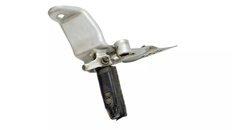 Repose pied avant droit Honda CBF 125 2012 Réf : 50701-KWF-900