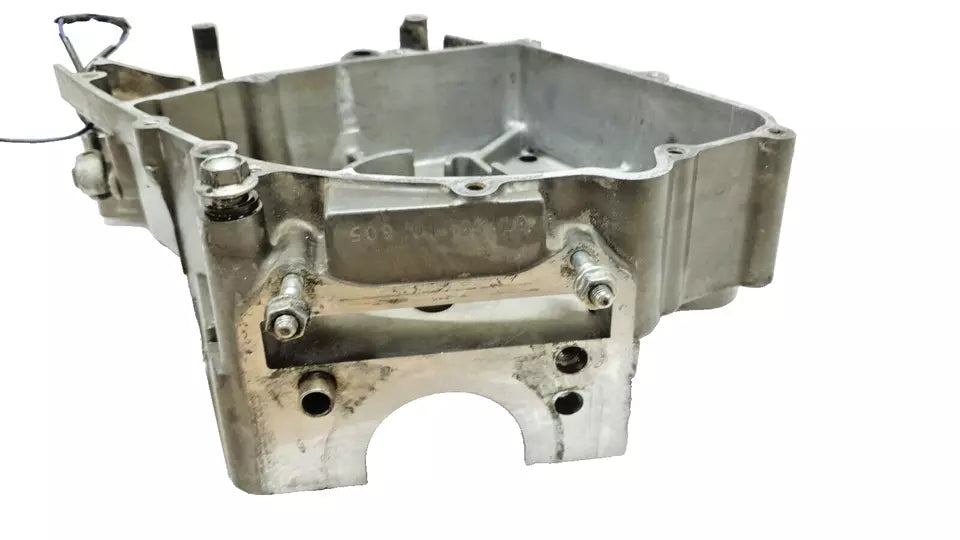 Carter moteur central gauche Hyosung Comet GT 125 2003