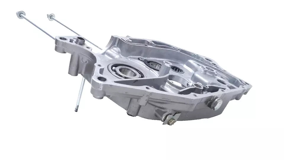 Carter moteur central droit Hyosung XRX 125 2006