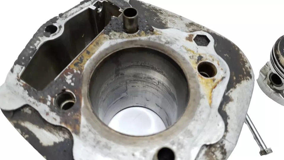 Cylindre & piston 57mm Honda 125 XLS 1980 Réf : 12100-383-030