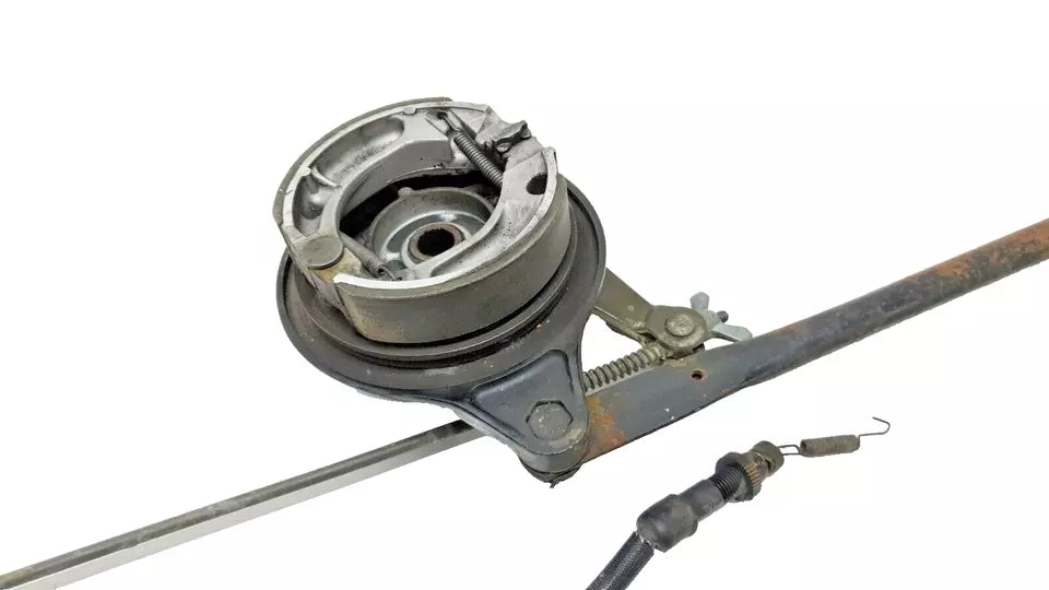 Tambour de frein arrière complet Honda NX 125 Transcity 1992
