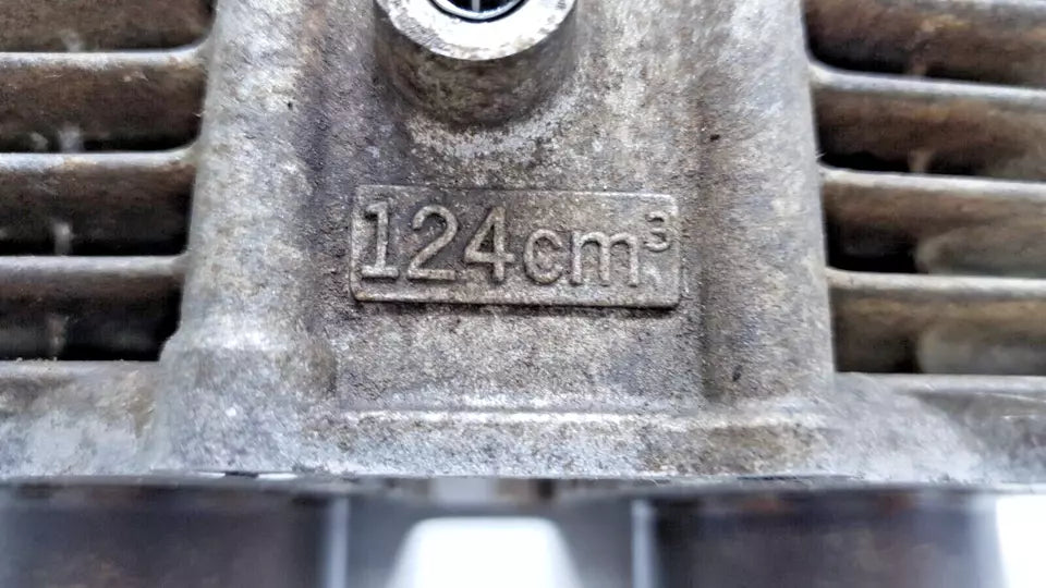 Cylindre 44mm Honda CM 125 T 1981 Réf : 12100-399-000