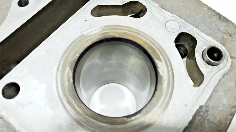 Cylindre & piston 44mm arrière 2-2 Hyosung Comet GT 125 2003