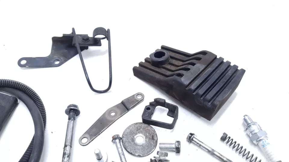 Kit visserie Yamaha YBR 125 2010 n°2