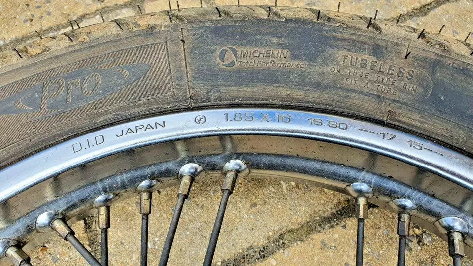 Roue arrière Yamaha SR125 3MW2 1989 Réf : 5H0-25311-00-38