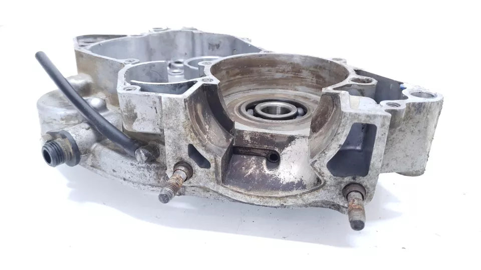 Carter moteur central droit Yamaha DT125LC 1983 n°2