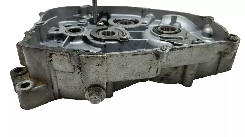Carter moteur central droit Yamaha DT125LC 1987 n°8 Réf : 10V-15121-02-00