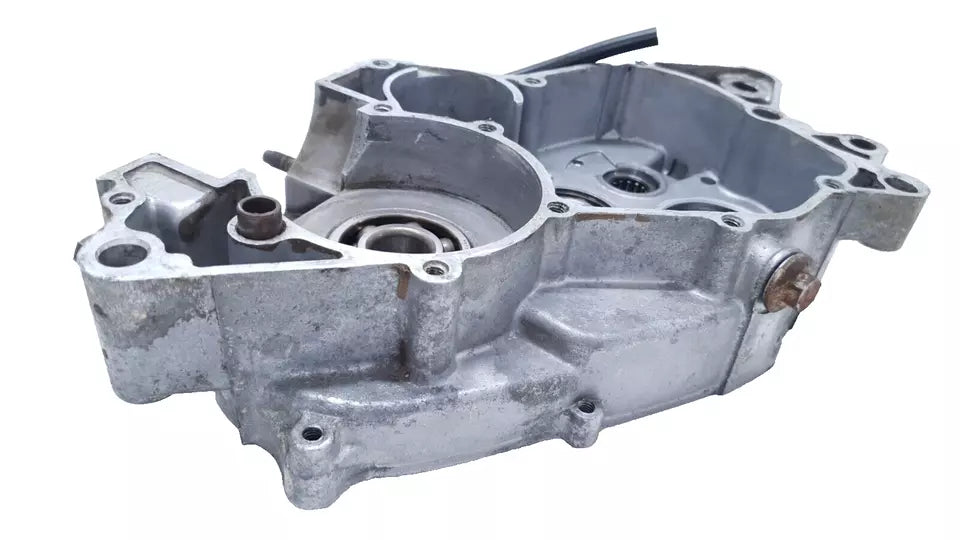 Carter moteur central droit Yamaha DT125LC 1982 n°3