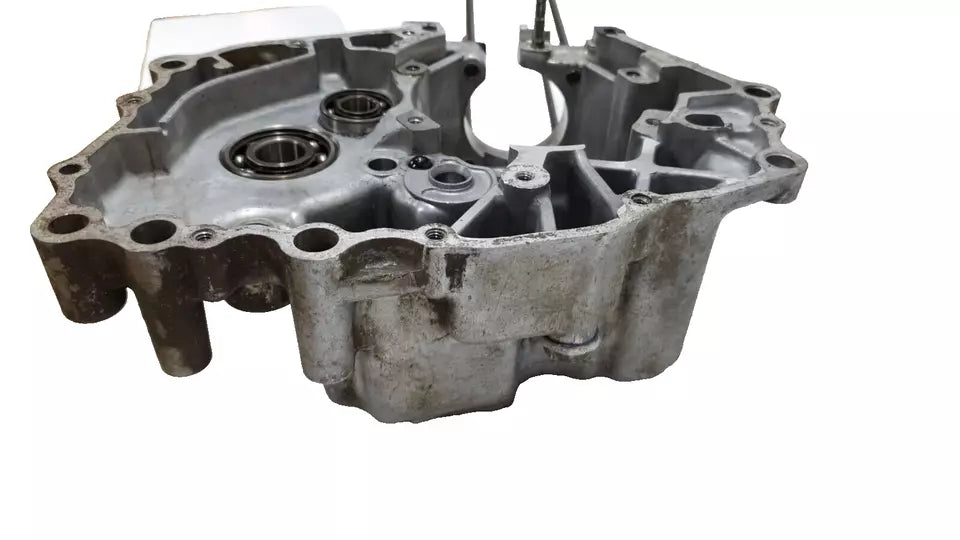Carter moteur central gauche Honda CB125T 1978 n°2 Réf: 11200-399-000