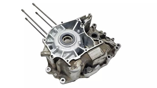 Carter moteur central gauche Honda CM 125 T 1978-1981 N°2 Réf : 11200-399-000