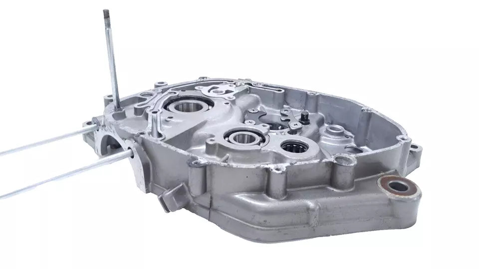 Carter moteur central droit Hyosung XRX 125 2006