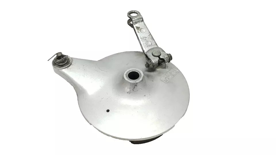 Tambour de frein arrière Suzuki GN 125 2001 Réf : 64210-39115-000
