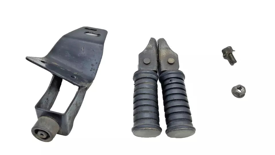 Reposes pieds arrière Yamaha SR 125 1998 Réf : 5H0-27430-00-00