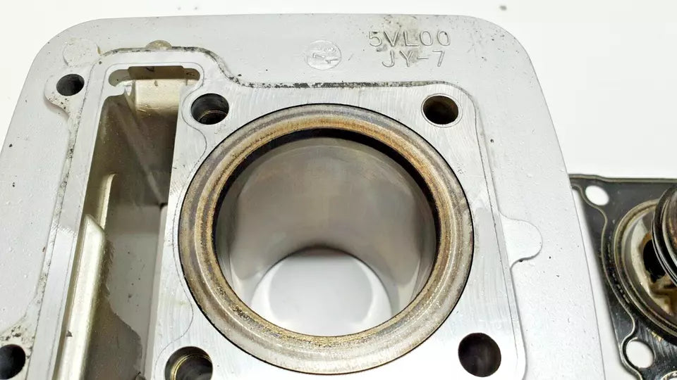 Cylindre & piston 54mm Yamaha YBR 125 2007 Réf : 5VL-E1310-00-00