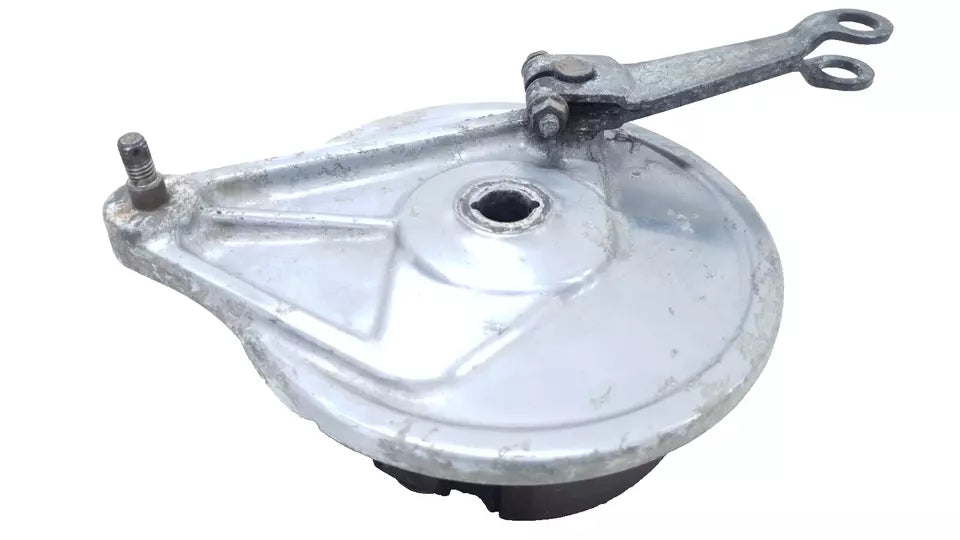 Tambour de frein arrière Honda CM 125 Custom 1986 n°2 Réf : 43100-399-023