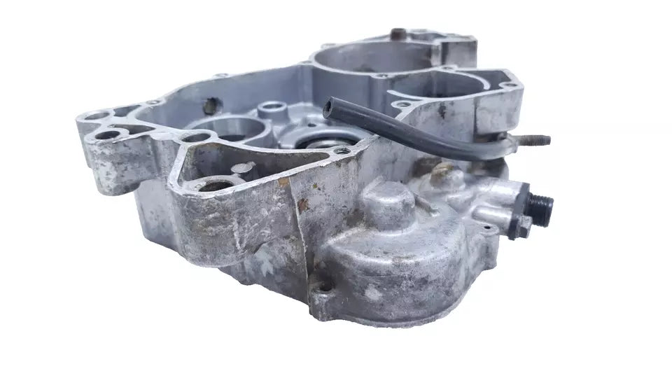 Carter moteur central droit Yamaha DT125LC 1982 n°3
