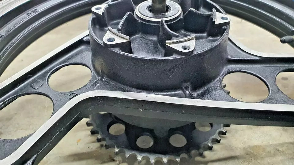 Roue arrière complète Yamaha XJ 600 1984-1991 Réf : 33M-25338-20-98