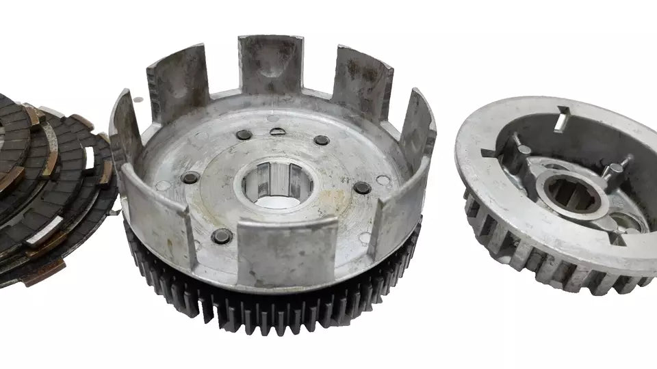 Embrayage complet Honda CB 125 Twin 1979 Réf : 22100-399-000