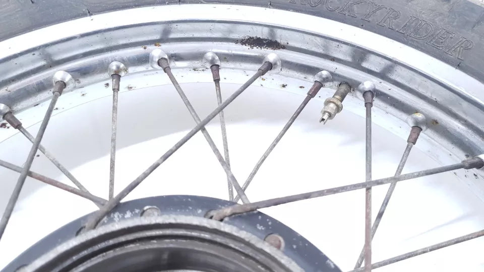 Roue arrière Yamaha DT80LC 1985 Réf : 94418-18171-00