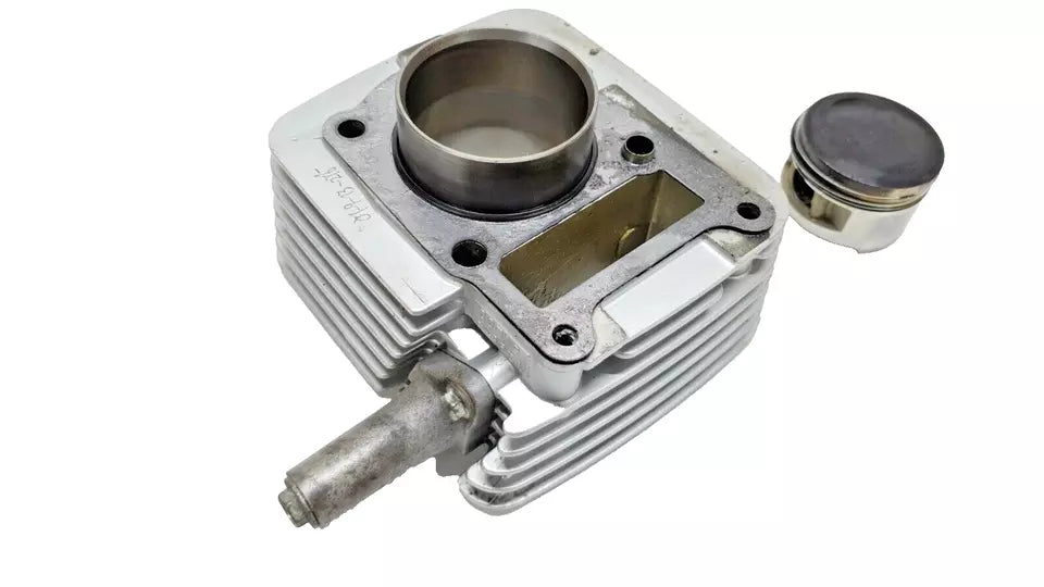 Cylindre & piston 54mm Yamaha XT125X 2008 n°2 Réf : 5VLE13101000