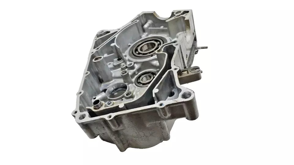 Carter moteur central droit Hyosung Comet GT 125 2006
