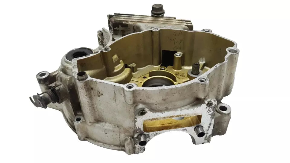 Carter moteur central gauche Yamaha YBR 125 2009 Réf : 5VL-W1510-11