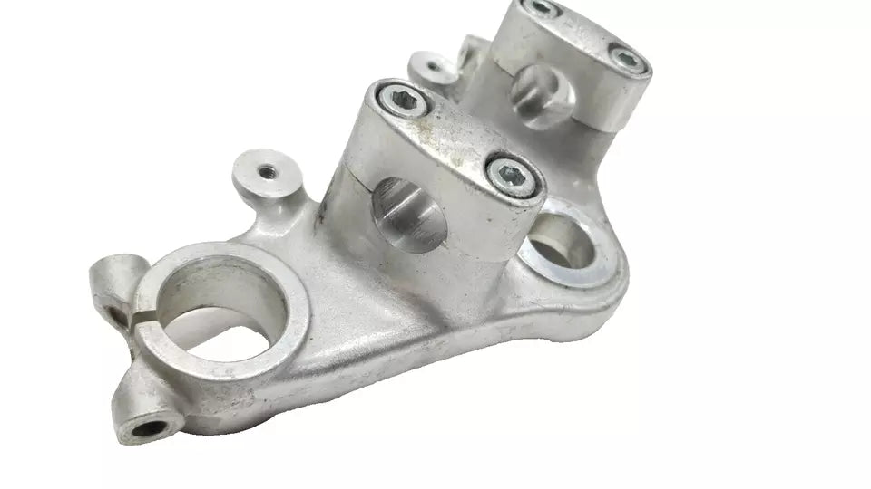 Té de fourche supérieur Honda CM 125 Custom 1997 1/2 Réf : 53231-KC2-770