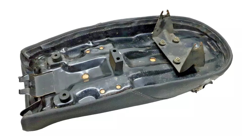 Selle Sym Wolf 125 2007 Réf : 77200-B3T-000