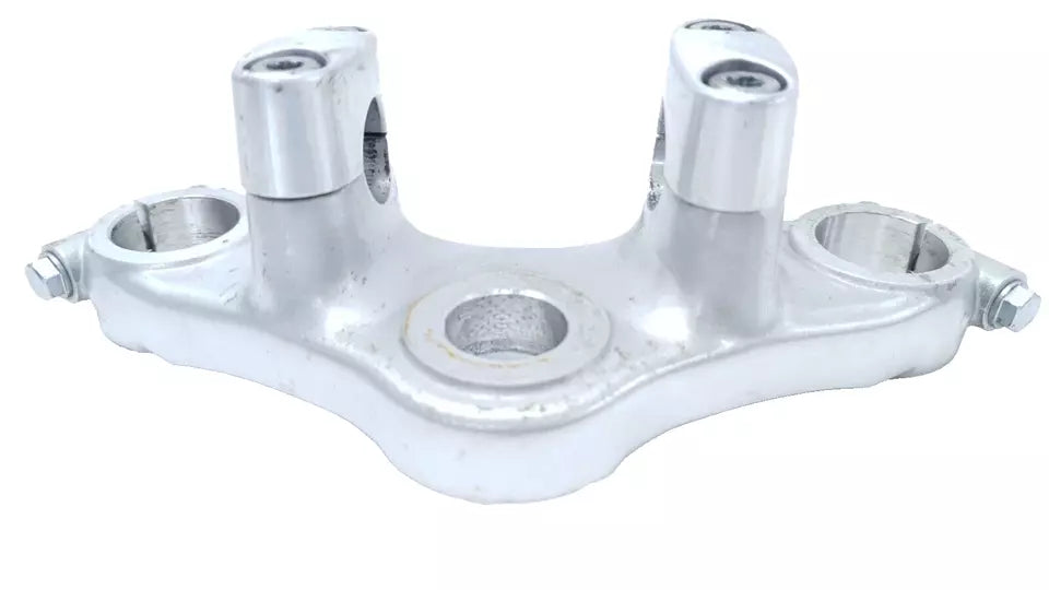 Té de fourche supérieur Honda CM 125 Custom 1986 n°2 Réf : 53231-KB4-000