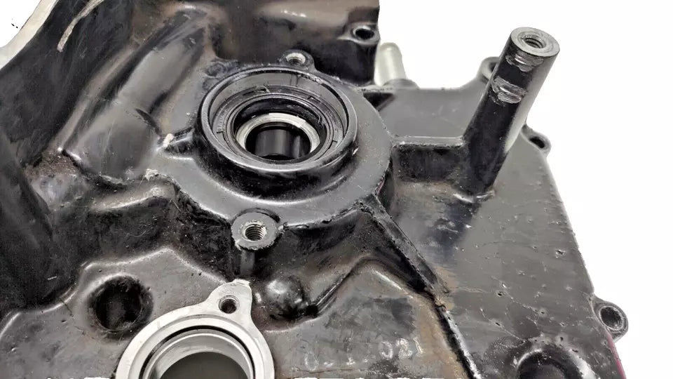 Carter moteur central gauche Hyosung Comet GT 125 2011
